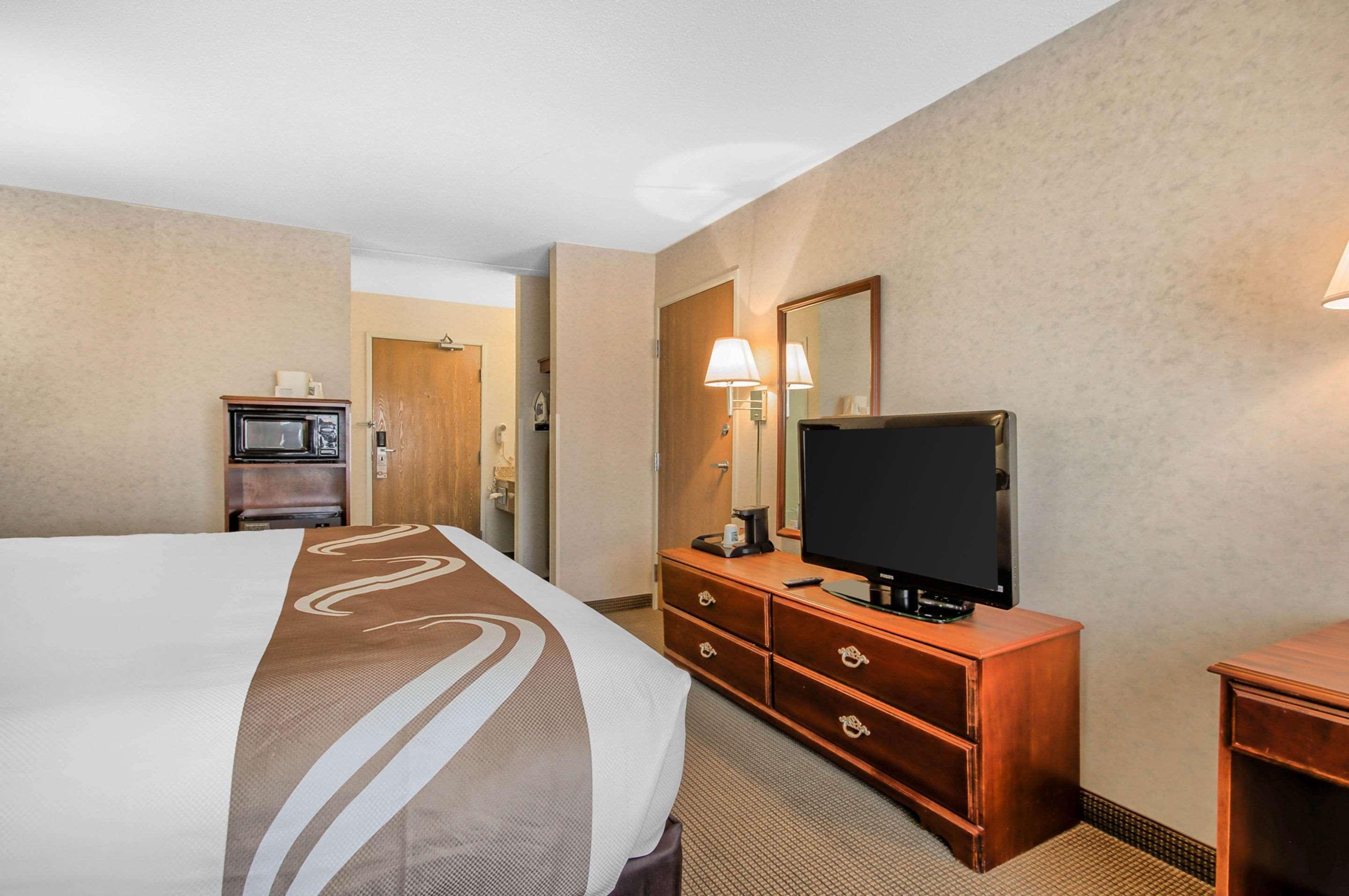 Comfort Inn & Suites Emporia Esterno foto