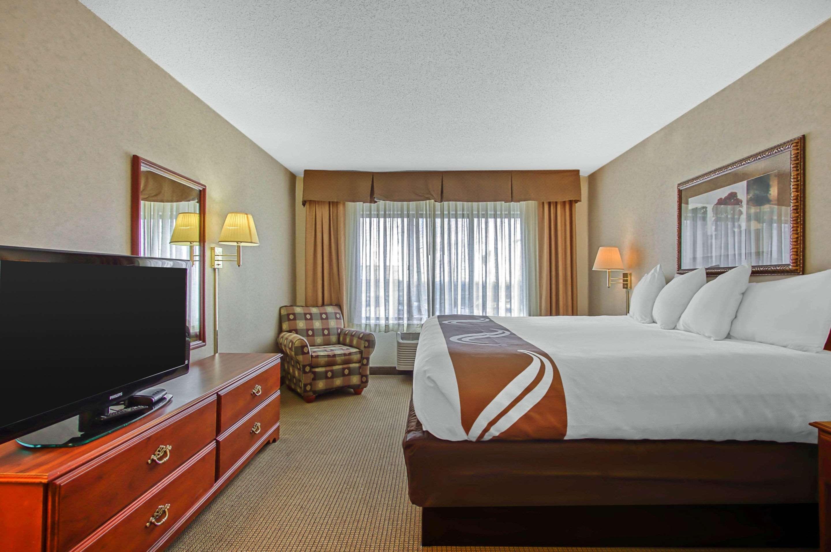 Comfort Inn & Suites Emporia Esterno foto