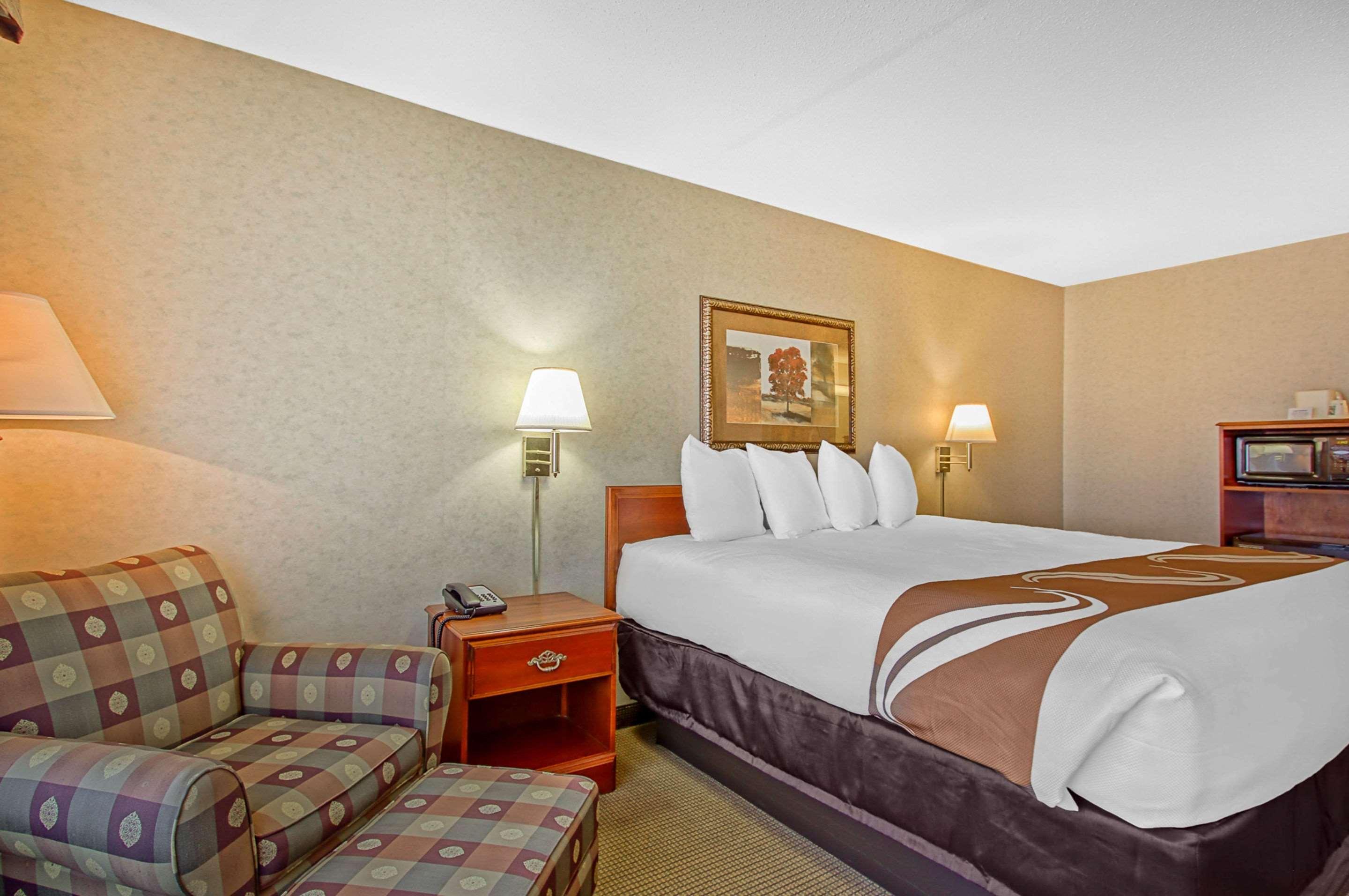Comfort Inn & Suites Emporia Esterno foto