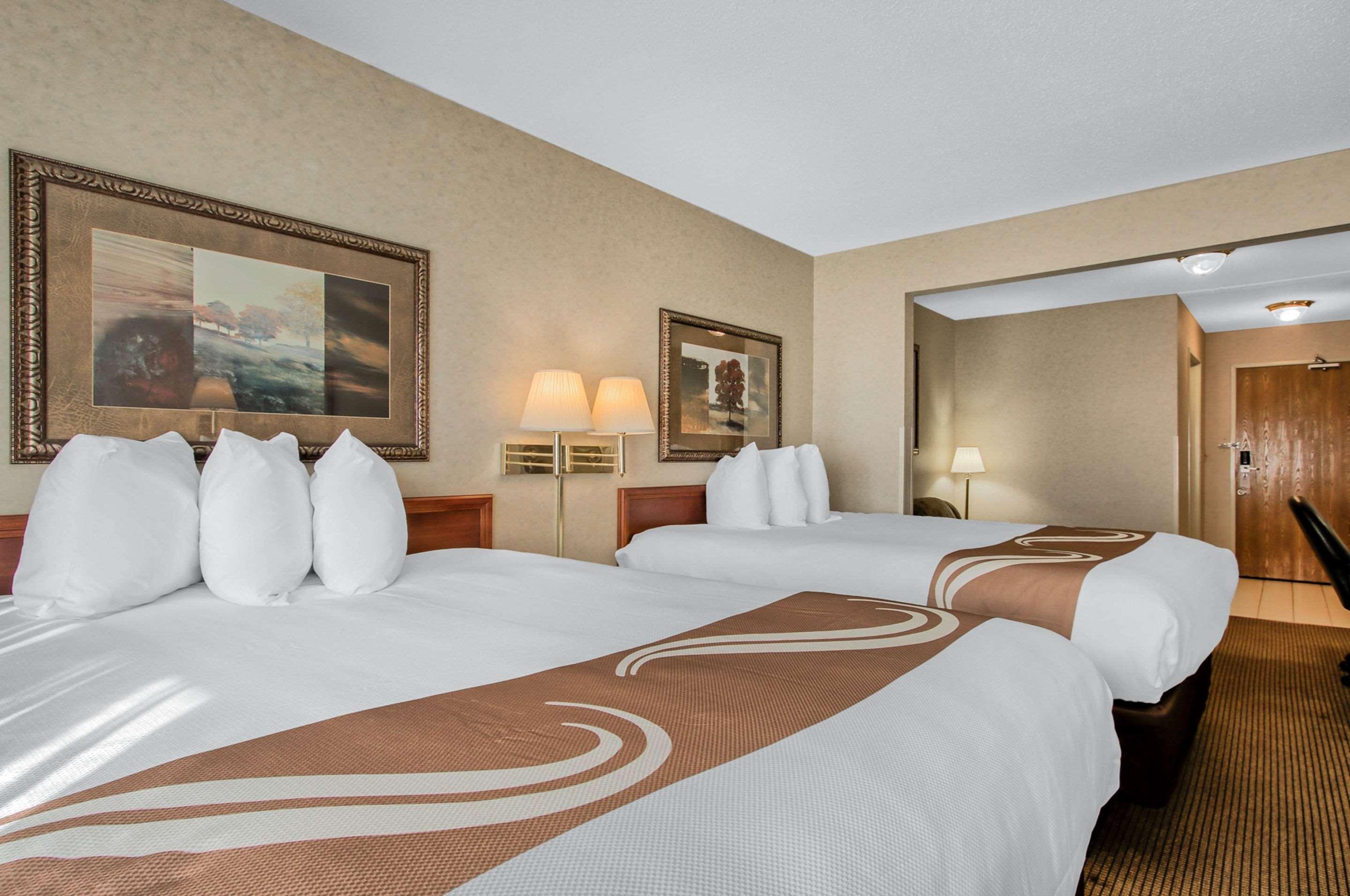 Comfort Inn & Suites Emporia Esterno foto