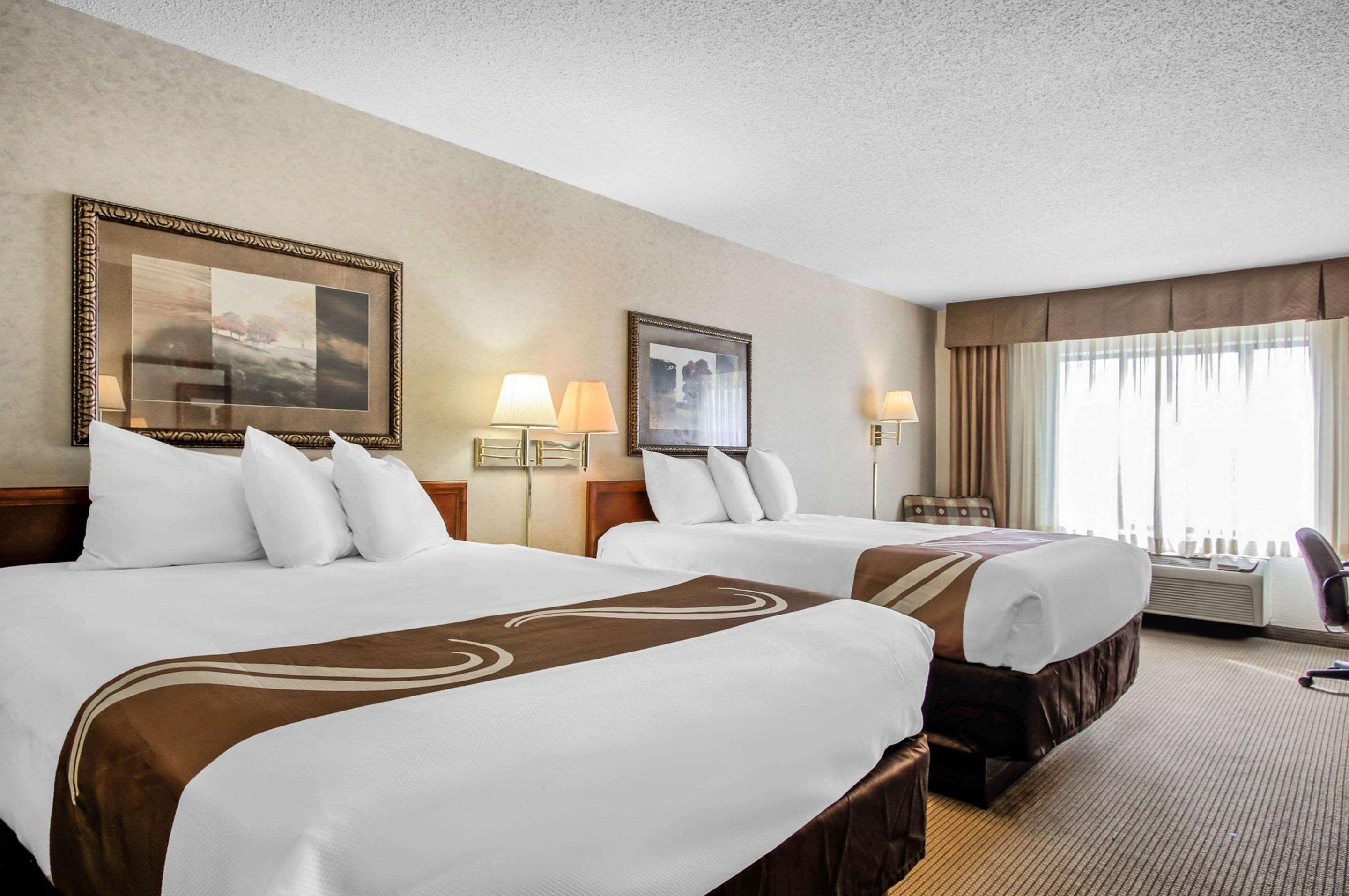 Comfort Inn & Suites Emporia Esterno foto