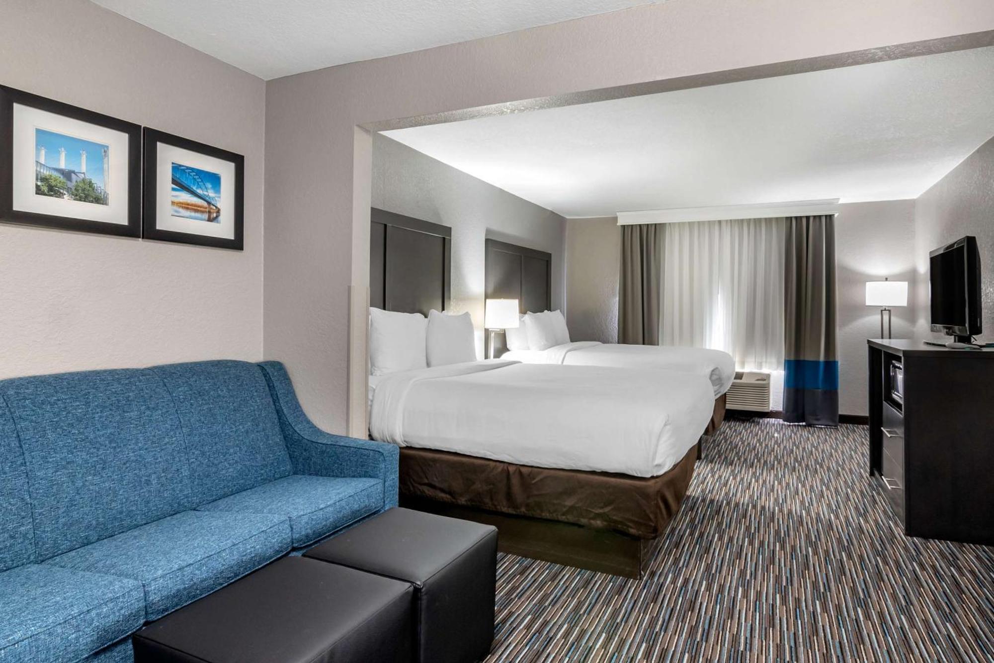 Comfort Inn & Suites Emporia Esterno foto