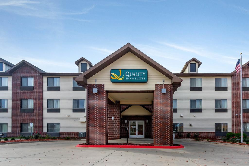 Comfort Inn & Suites Emporia Esterno foto