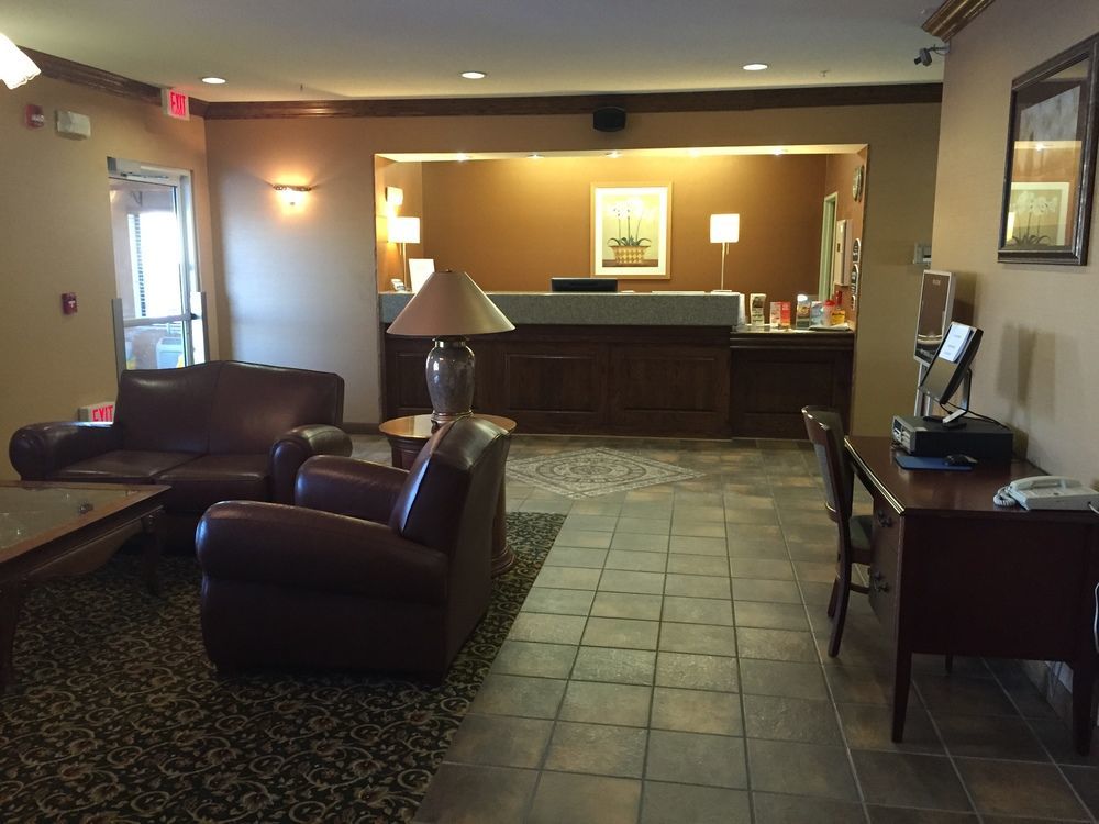 Comfort Inn & Suites Emporia Esterno foto