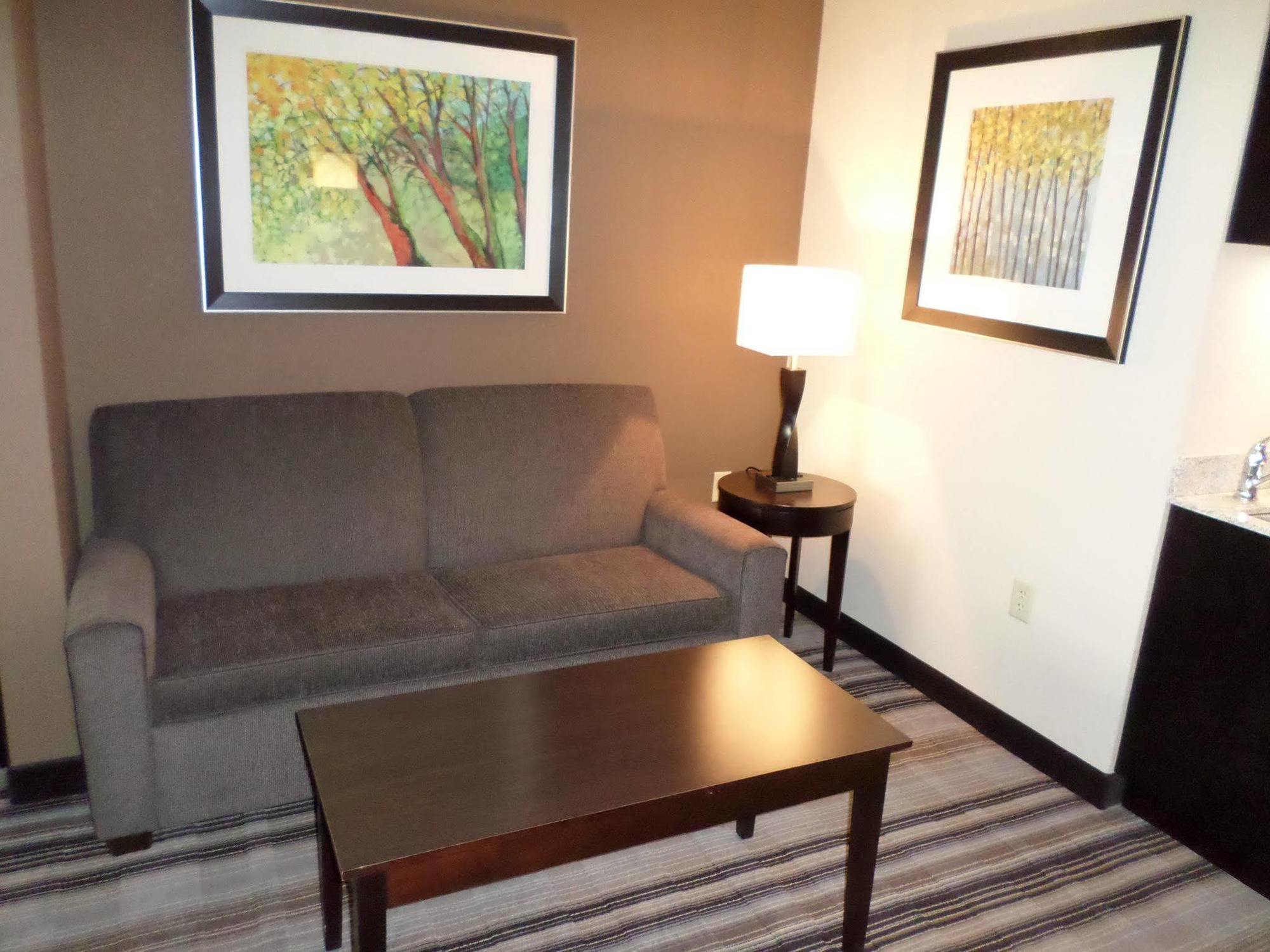 Comfort Inn & Suites Emporia Esterno foto
